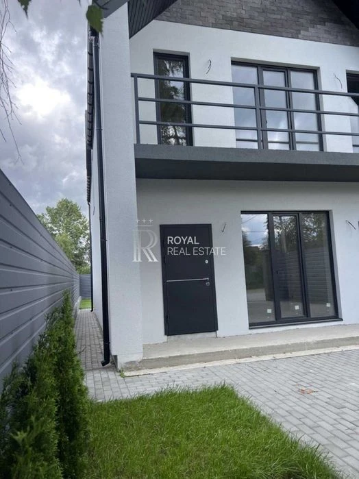 Продаж Будинок Київ 4 кімнати 165 м² 4,5 сотки 2 км до метро