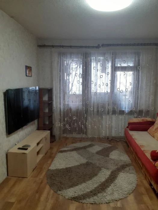 Продам власну 2-кімнатну квартиру на Перемозі-4, проспект Ге