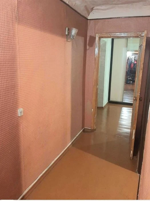 Gora, 3-room apartment for sale, Poltavsky Shlyakh St. 18