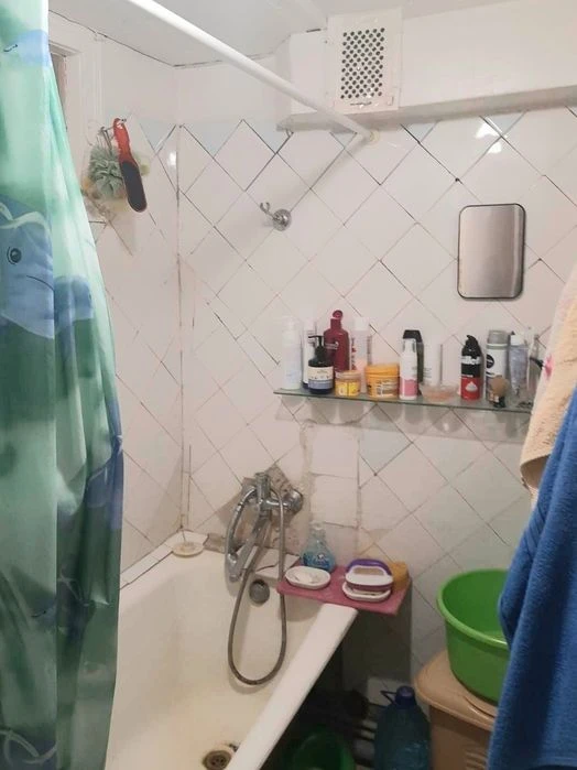 Gora, 3-room apartment for sale, Poltavsky Shlyakh St. 18