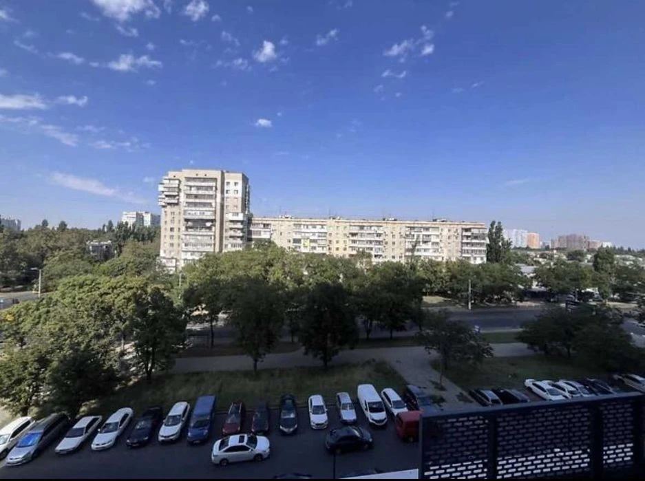 1-кімнатна квартира в новому зданому ЖК "Скай Сіті" на вул В