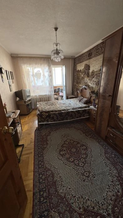 Продам 3к.кв-ру по ул.Космическая 8/9