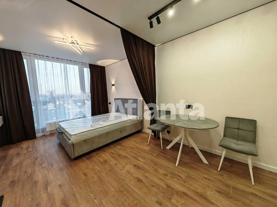 Смарт-студія 26 м² у ЖК Акварель-8: ремонт, меблі, 6 поверх