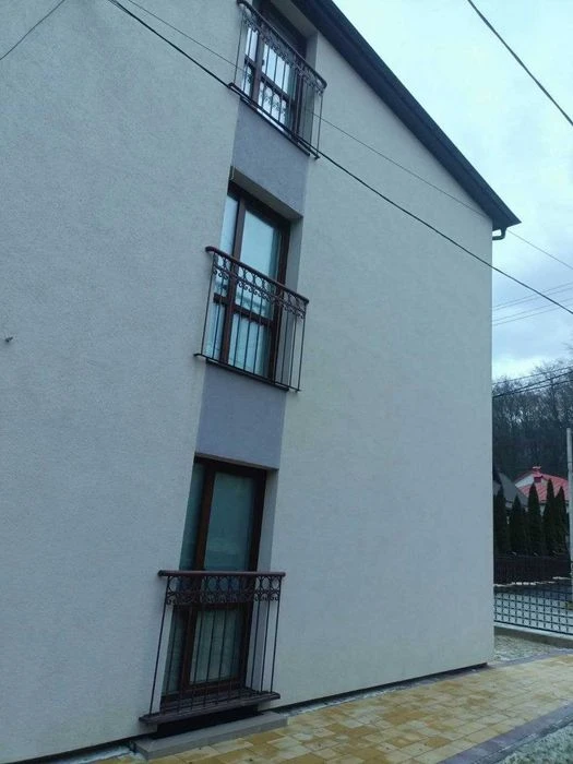 Продаж будинків на вул. Голубця