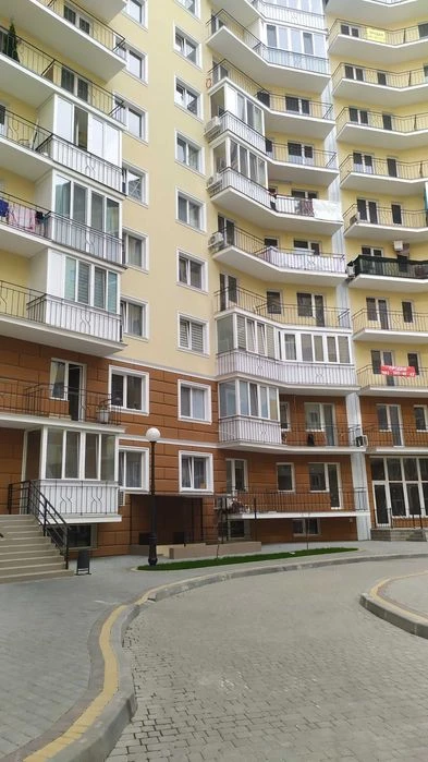 Продаж 1-кімнатної квартири в новому ЖК «Континент»