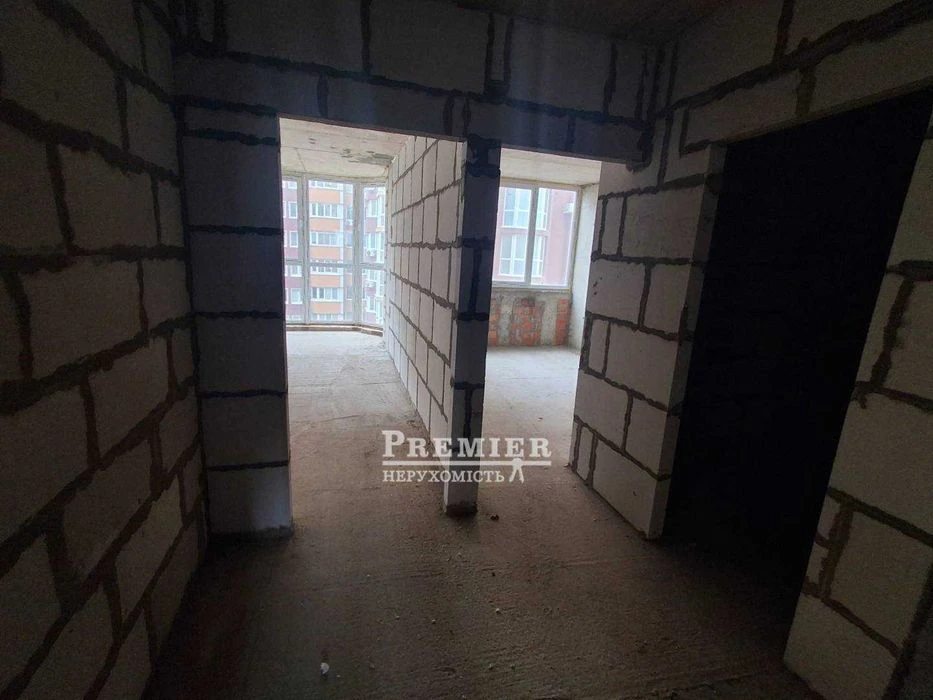 Продам 1 кімнатну квартиру у новому житловому комплексі.