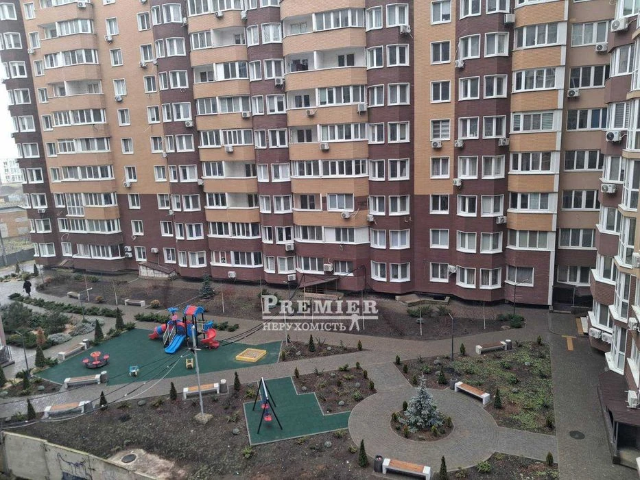 Продам 1 кімнатну квартиру у новому житловому комплексі.