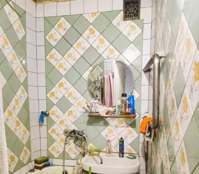 8m 3 квартира Тарасовский Конный рынок метро Спортивная Защи