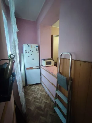 Продам гостинку со своим санузлом и мини кухней в Индустриал