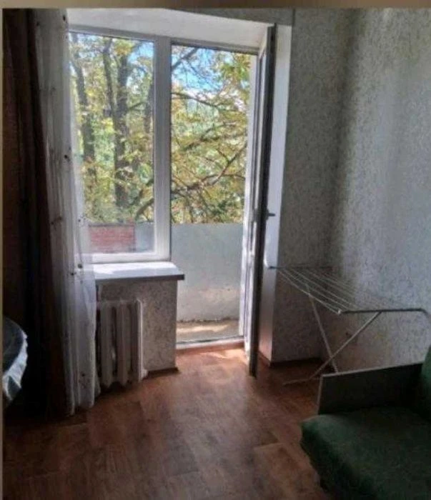 Продам 1-комнатную квартиру в районе рынка ХТЗ!