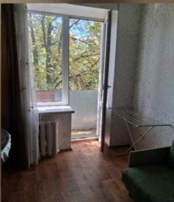 Продам 1-комнатную квартиру в районе рынка ХТЗ!