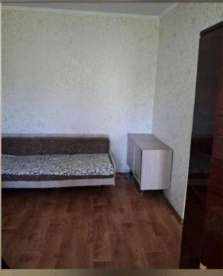 Продам 1-комнатную квартиру в районе рынка ХТЗ!