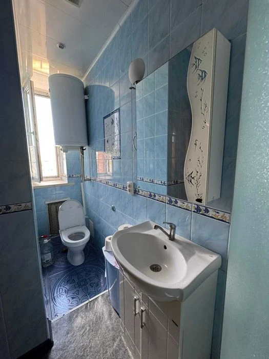 Продам 2-х комнатную квартиру в центре города