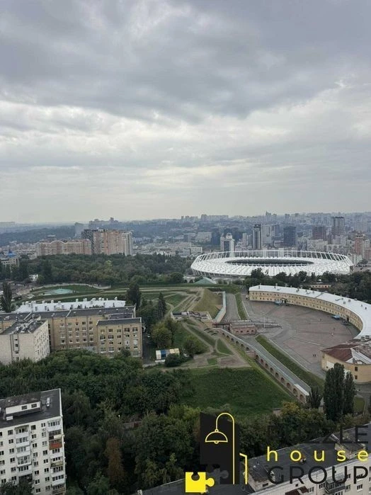 1-room apartment for sale in the center of Kyiv - Lesi Ukrainky Blvd., 7A