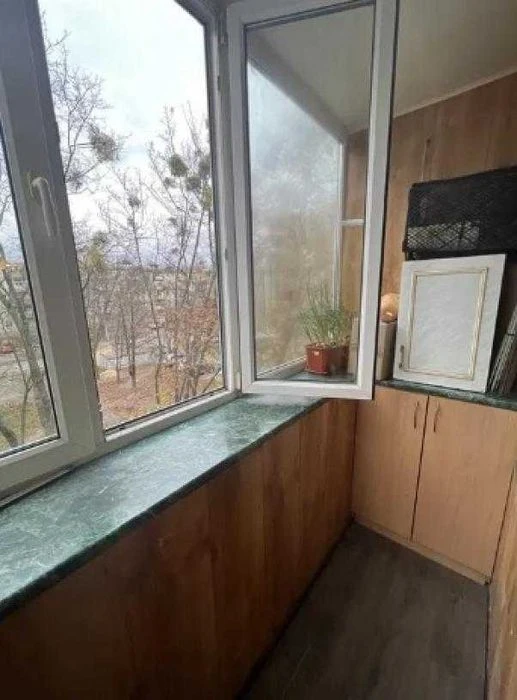 в продаже 2 х комнатная квартира рынок ХТЗ