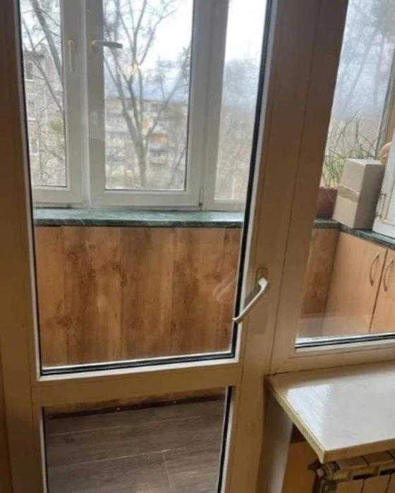 в продаже 2 х комнатная квартира рынок ХТЗ