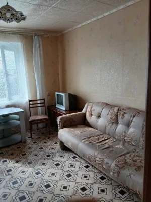 В тихом спальном районе на Новых Домах  ( Каденюка, 32) 1 ко