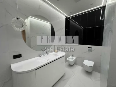 Продажа 3к квартиры 100 м², ЖК Бульвар Фонтанов, ул. Иоанна