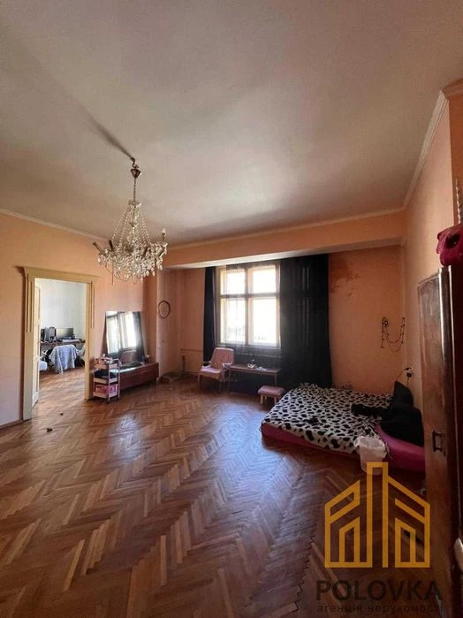 Продаж 2-кімнатної квартири, Центр