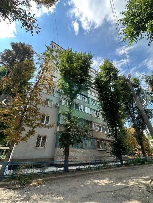 Продажа 4-комнатной квартиры, ул. Мозолевского 13,12 квартал