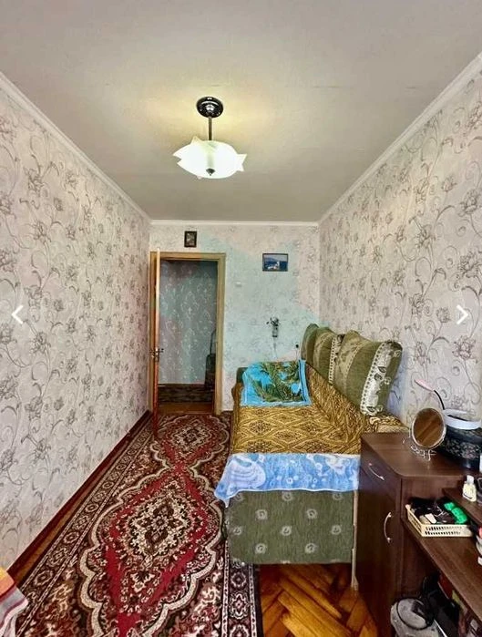 Продажа 4-комнатной квартиры, ул. Мозолевского 13,12 квартал