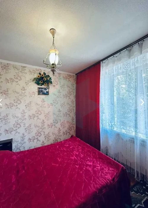 Продажа 4-комнатной квартиры, ул. Мозолевского 13,12 квартал