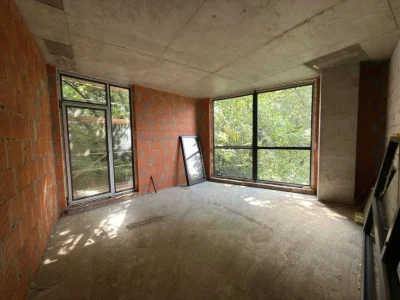 Продаж 2-кімнатної квартири  · вул. Ярославенка, 23А 110 м²