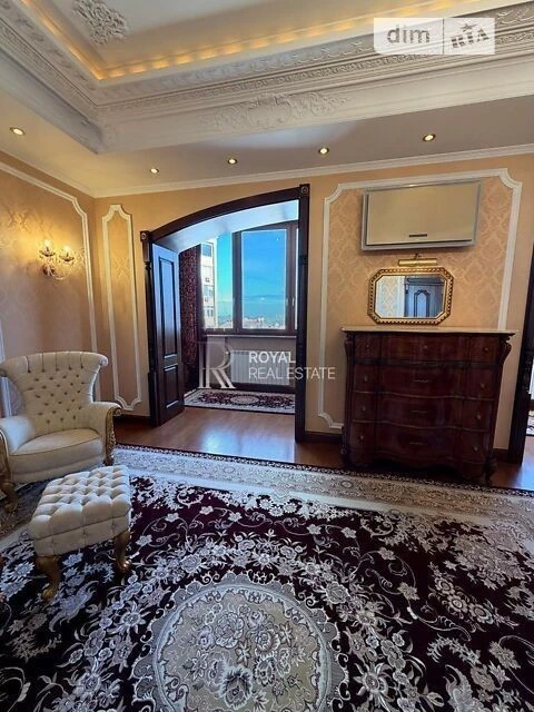 Sale of 4-room apartment 155 sq. m on Volodymyr Ivasyuk Ave. 4