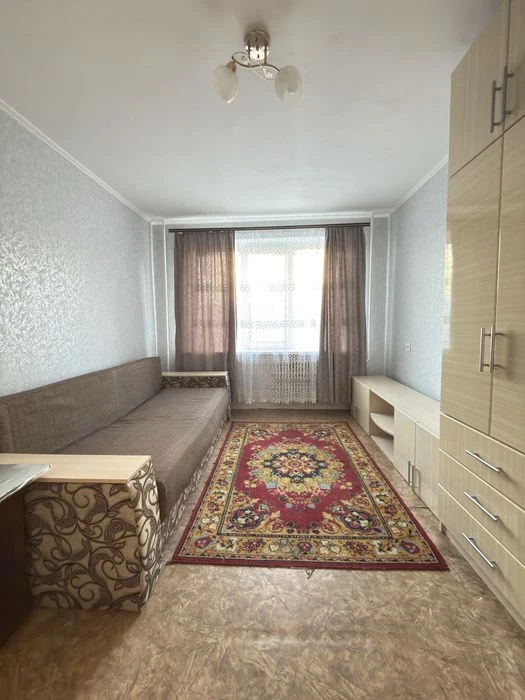 Продаж гостинки на 101 м-ні