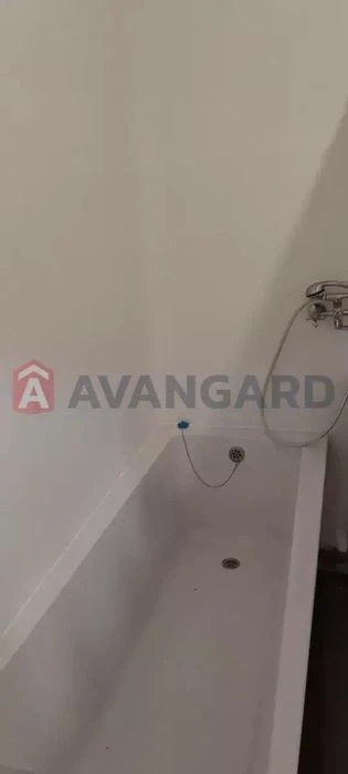 Продам теплий будинок 205м2 з газом та електро, 10 сот. біля