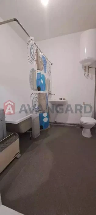 Продам теплий будинок 205м2 з газом та електро, 10 сот. біля