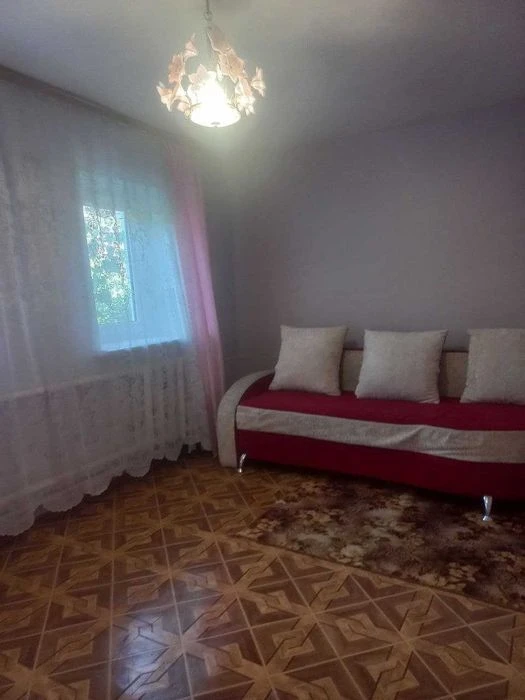 Продається будинок неподалек моря