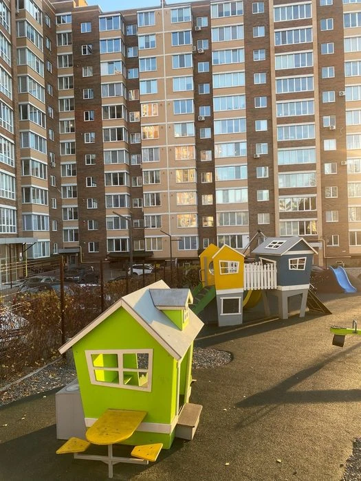 Продам 1 квартиру 64 квм в ЖК Преміум Парк