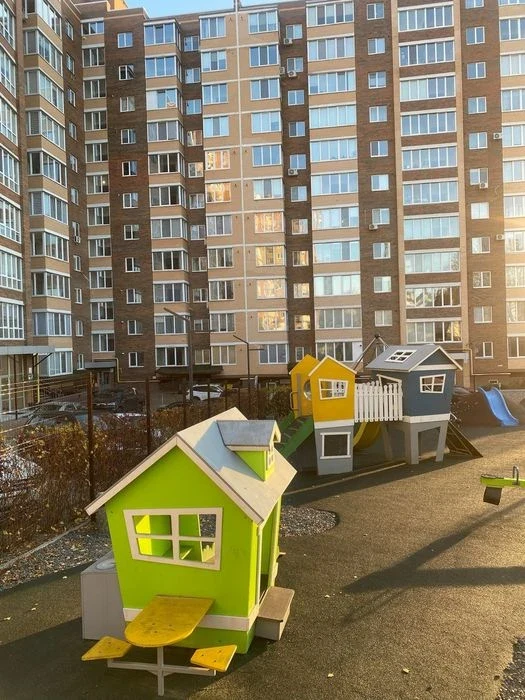 Продам 1 квартиру 64 квм в ЖК Преміум Парк