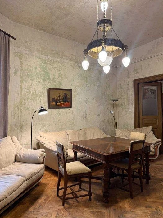 Продаж 5 кім. квартири вул. Рутковича Центр Львова