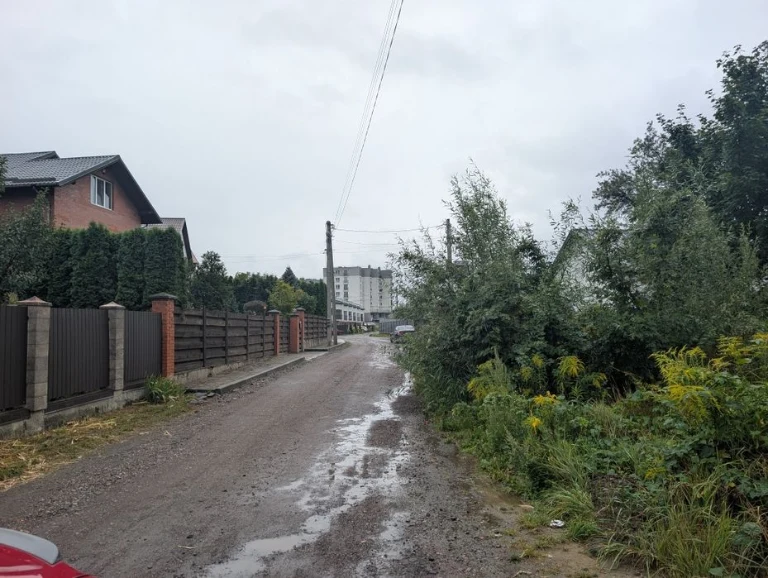 Земельна ділянка 20 сотих. Під забудову.