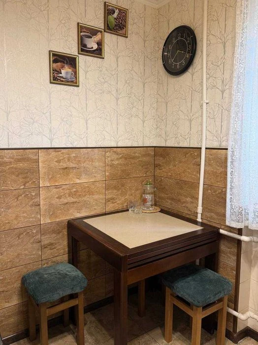 2комн.с кап.ремонтом в кирпичном доме