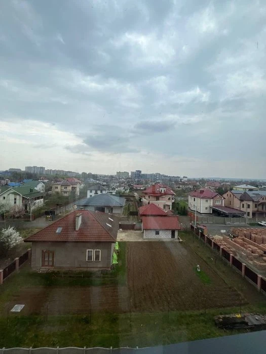 Продається 1 кім квартира недалеко від центру міста