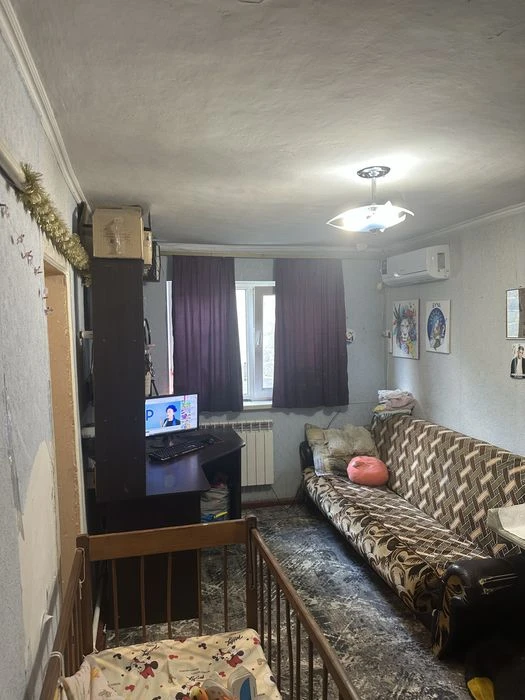 На продажі частина будинку на Кущівці
