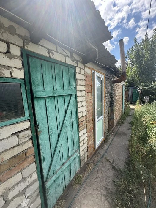 На продажі частина будинку на Кущівці