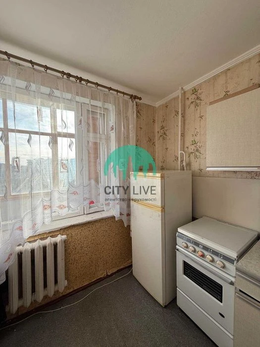 Продаж 1-кім квартири з ремонтом біля ВелМарту (63)