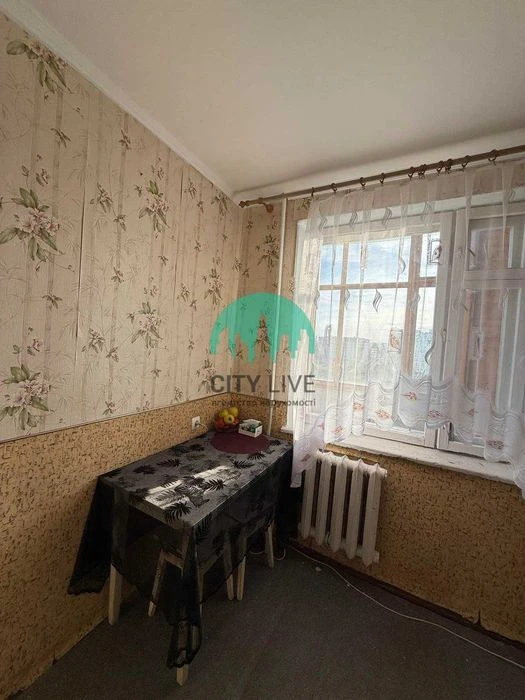 Продаж 1-кім квартири з ремонтом біля ВелМарту (63)