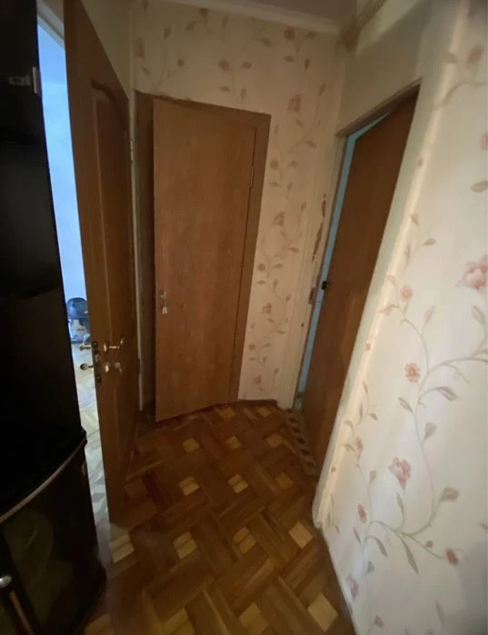 ‼️Черемушки ‼️Продам просторную квартиру с лоджией 15М2 Фила