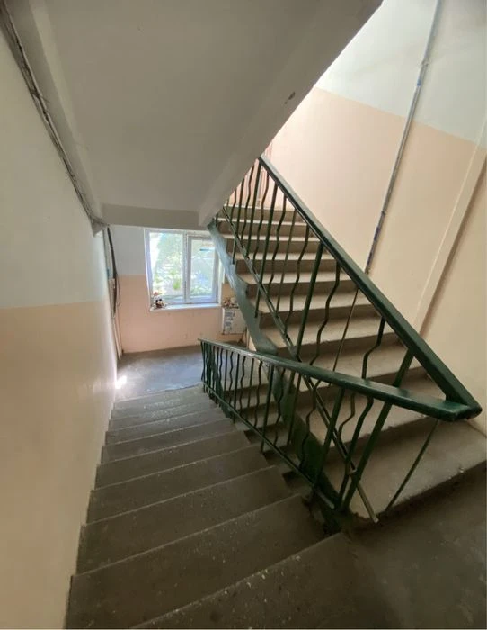 ‼️Черемушки ‼️Продам просторную квартиру с лоджией 15М2 Фила