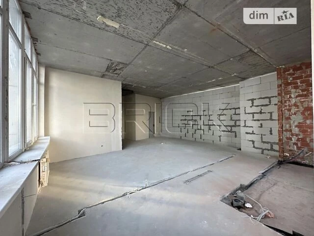 Sale of 1-room apartment 105.8 sq. m on Volodymyr Ivasyuk Ave.