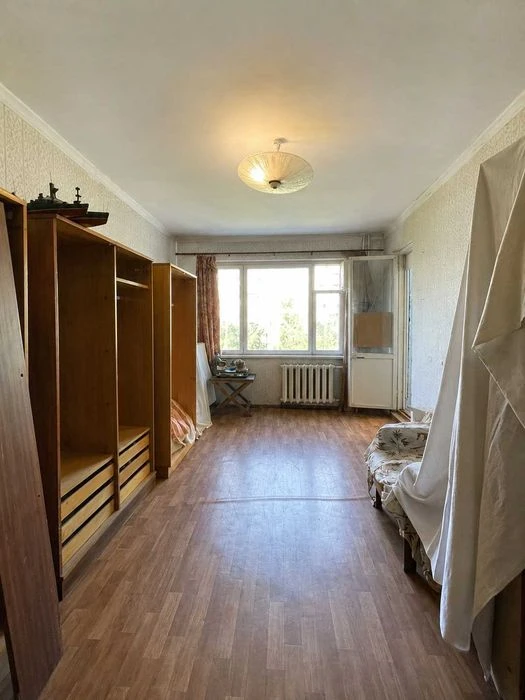 Продам 3-комнатную квартиру на Таирова / Академика Королёва
