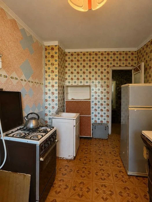 Продам 3-комнатную квартиру на Таирова / Академика Королёва