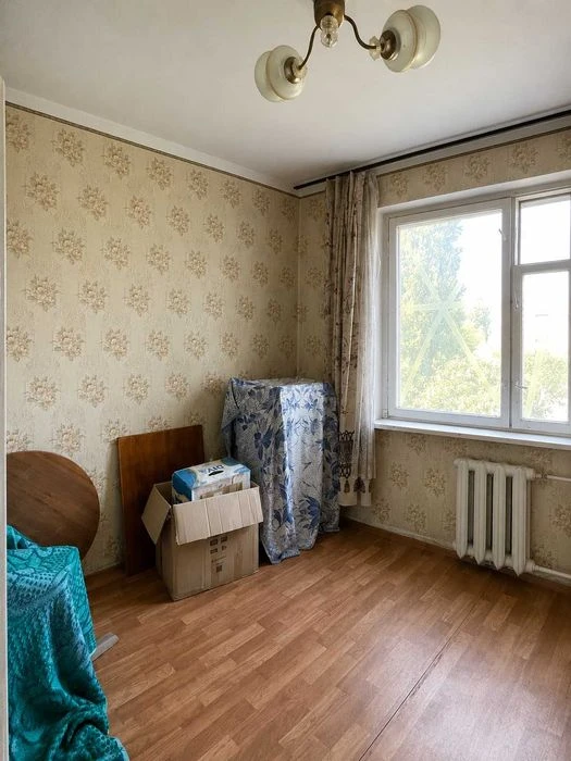 Продам 3-комнатную квартиру на Таирова / Академика Королёва