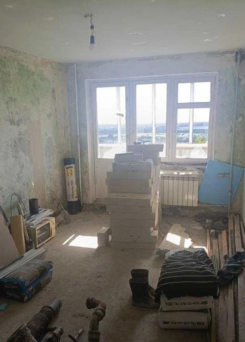 Продается 3 -комнатная квартира, Аэропорт