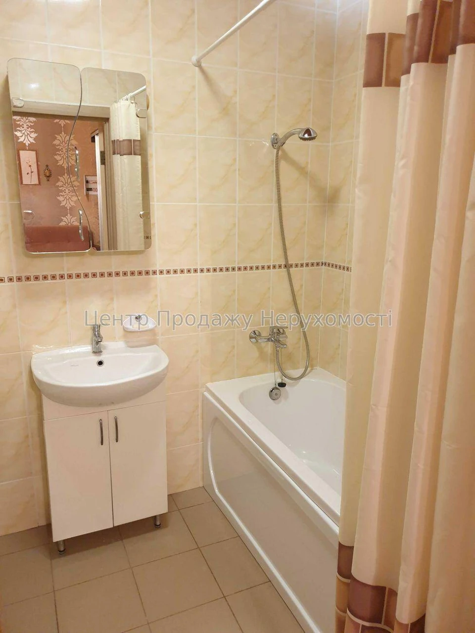 Продаж 1-кімнатної квартири 49 м², 9/20 эт, ЖК Венеція, Київ